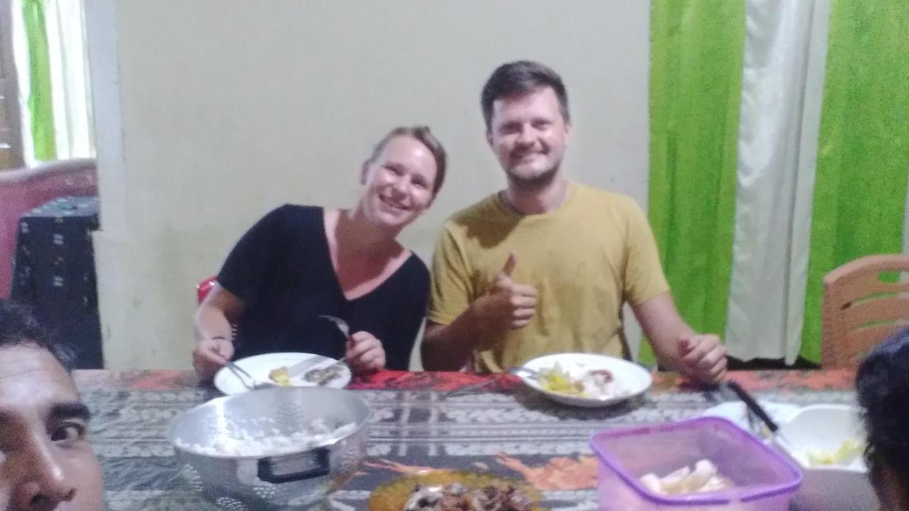 Karleta Homestay รูเติง ภายนอก รูปภาพ