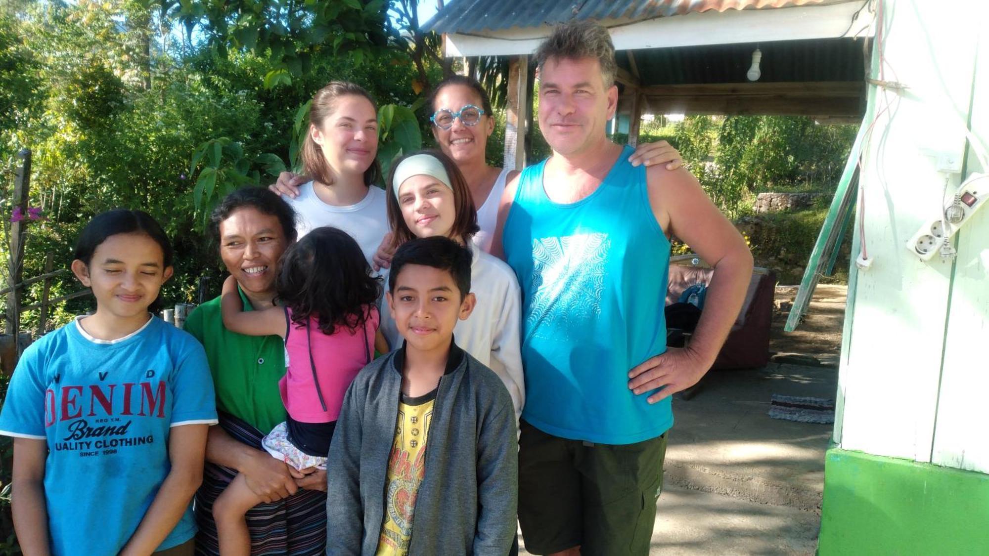 Karleta Homestay รูเติง ภายนอก รูปภาพ